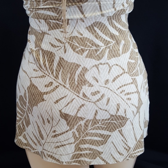 TOMMY BAHAMA XS Tie Back Halter Top Stretchy Flow - Picture 7 of 7
